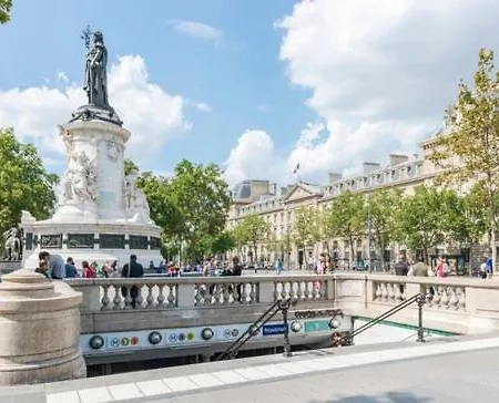 Bel Proche Palais Des Glaces Et Musee Grevin Republique *